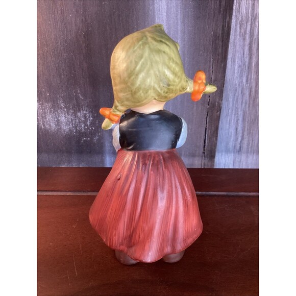 Napcoware Boy and girl kissing Figurine No. C-8502 - Picture 7 of 15